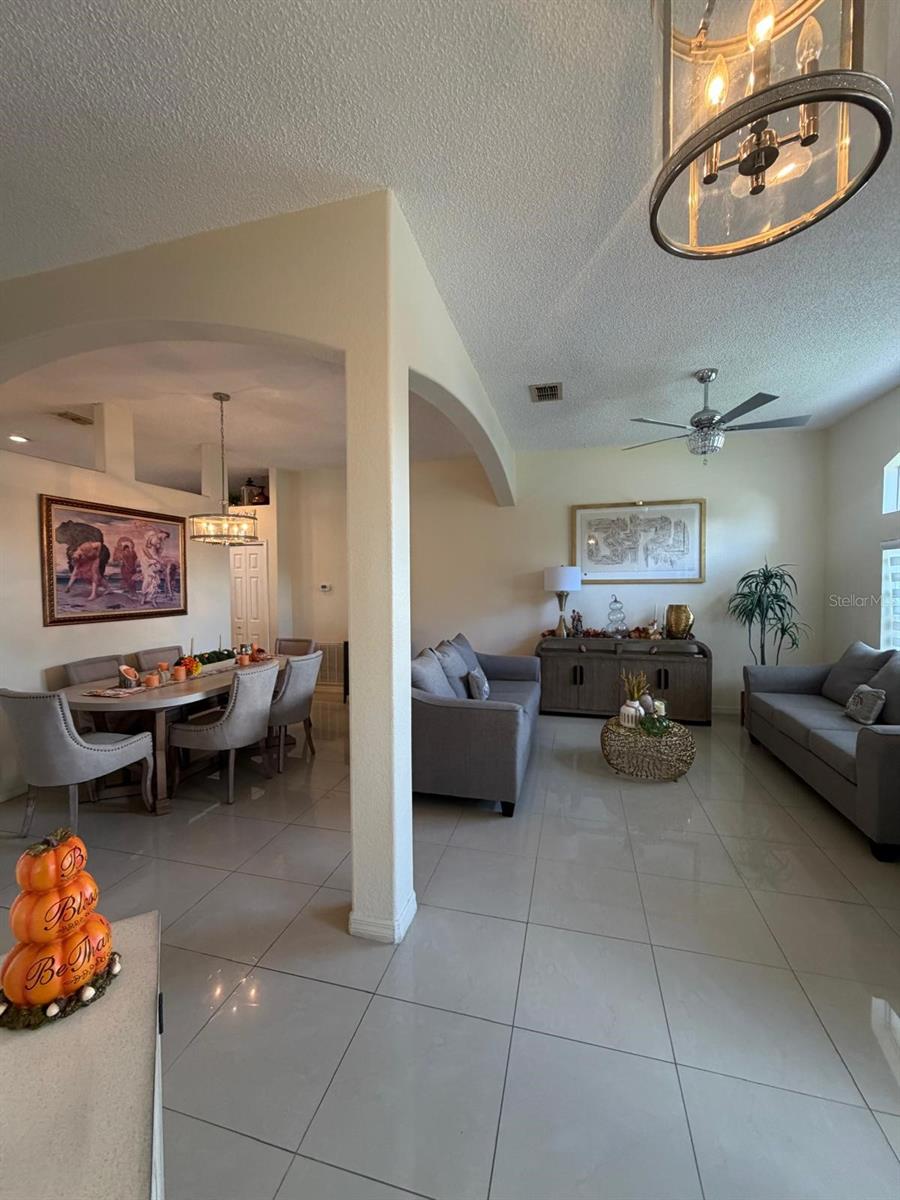 1378 WILDBERRY LANE