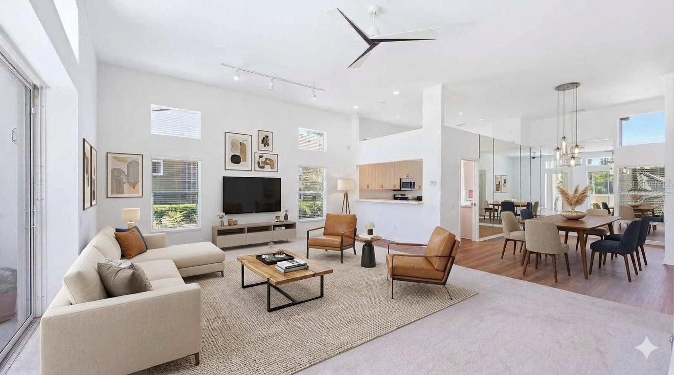 8009 HAMPTON COURT