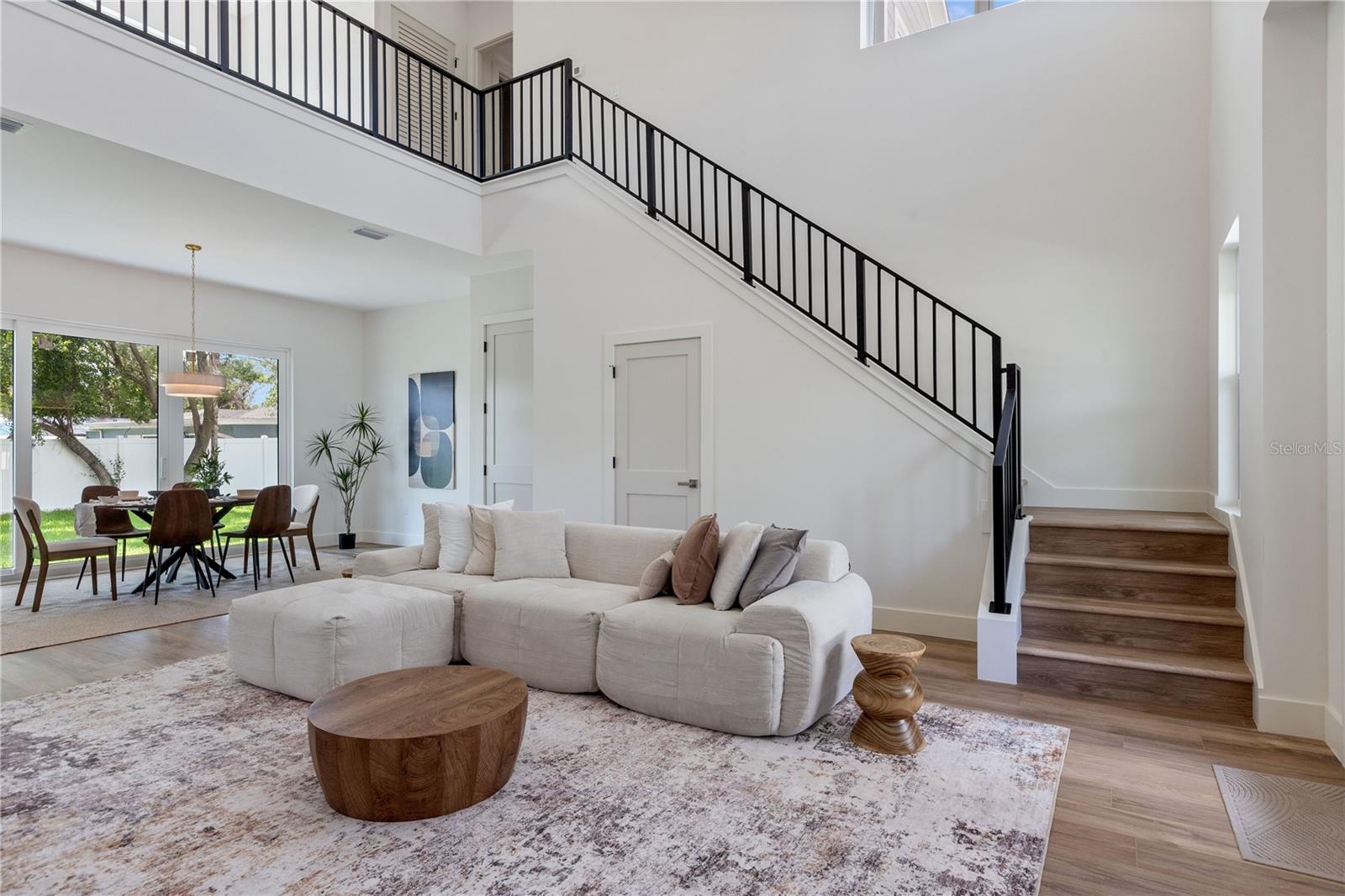 RIVERBEND MANOR - Residential