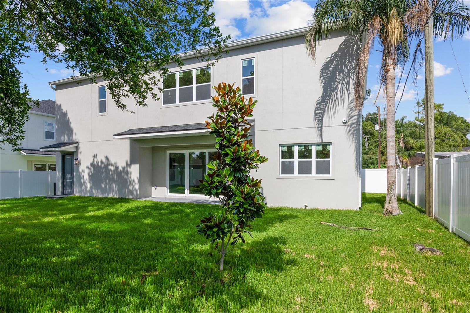 RIVERBEND MANOR - Residential