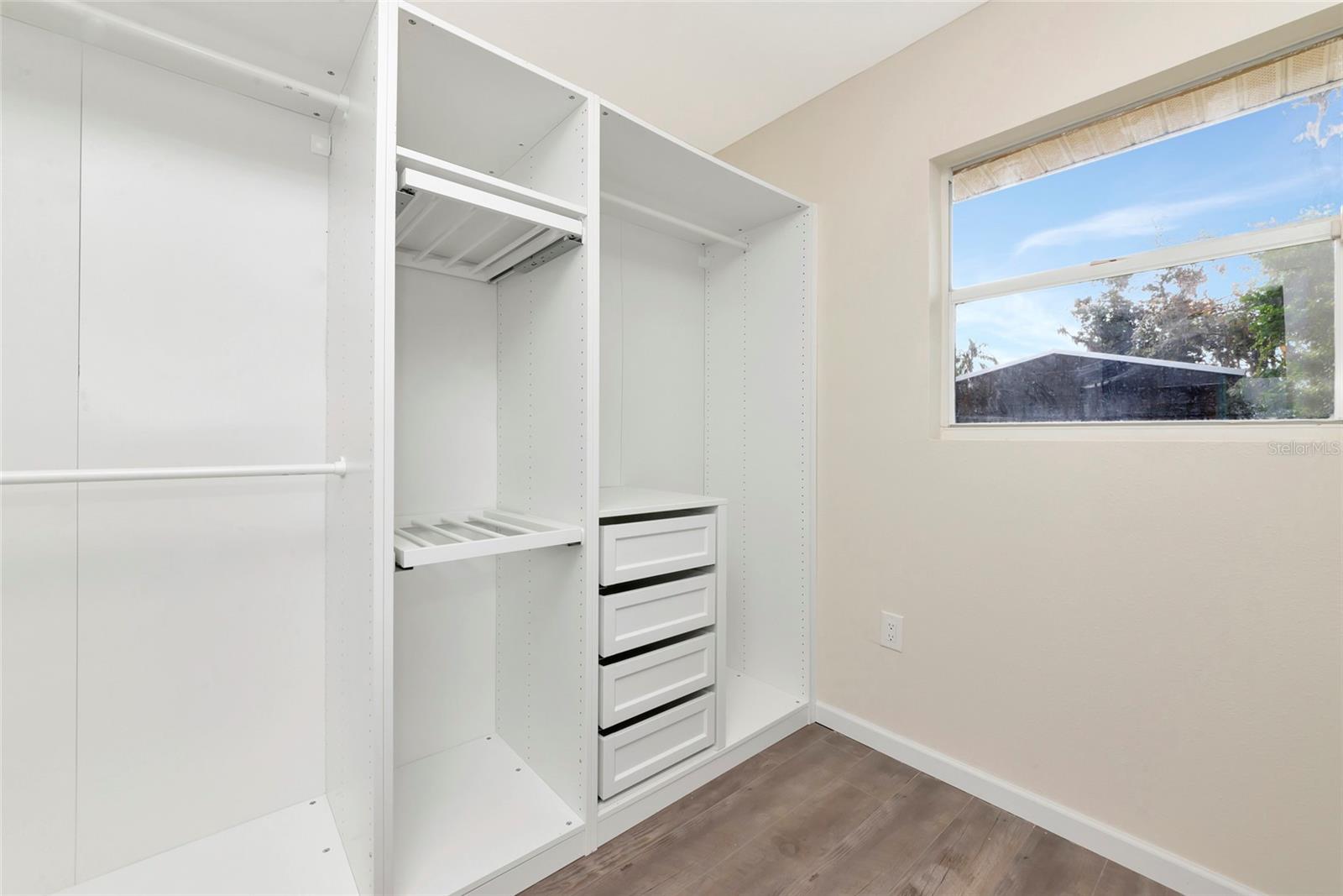 DUDE RANCH ACRES - Residential