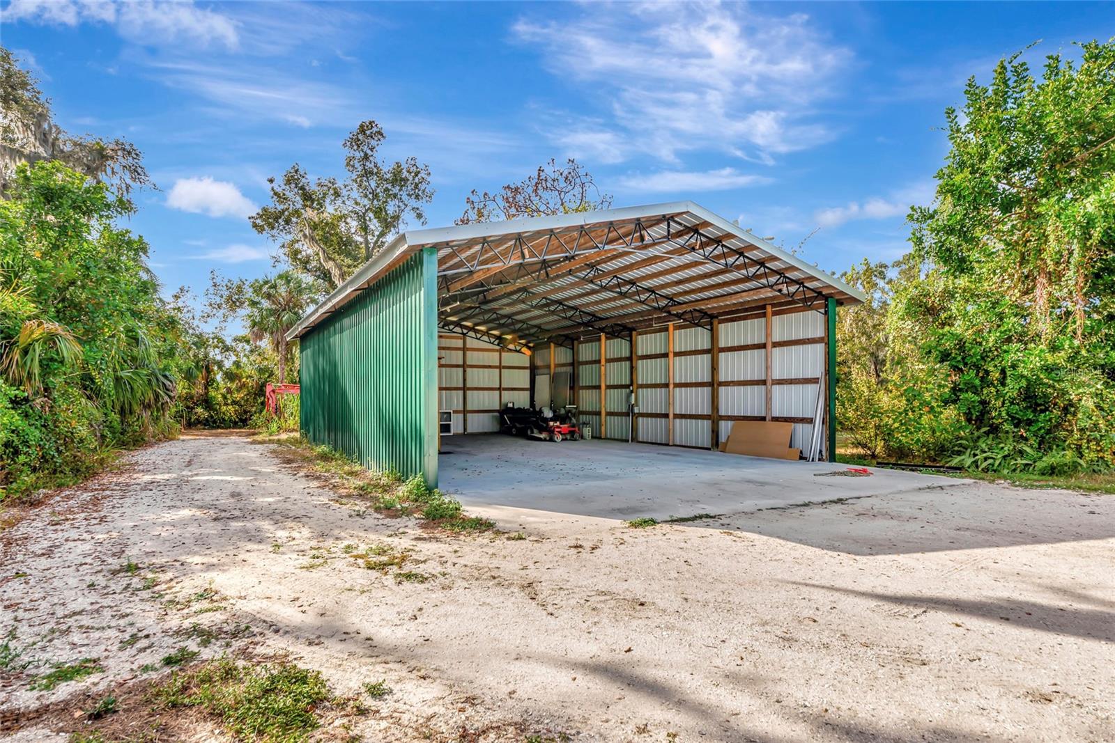 DUDE RANCH ACRES - Residential