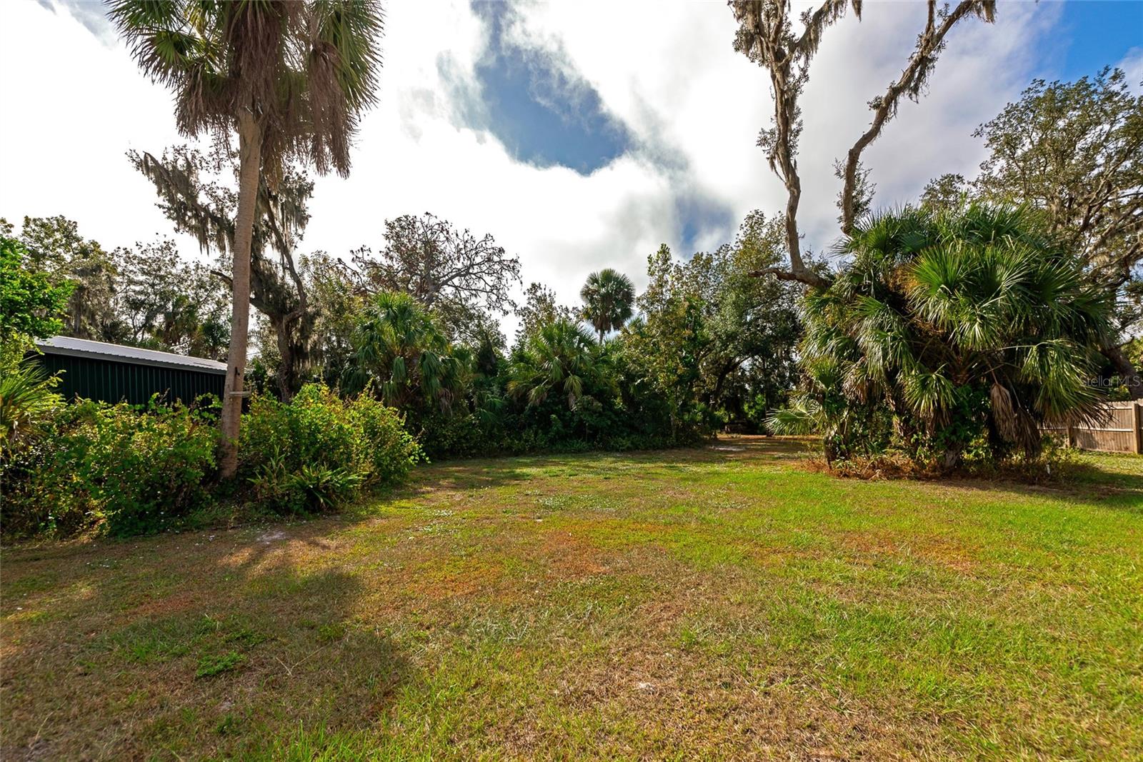 DUDE RANCH ACRES - Residential