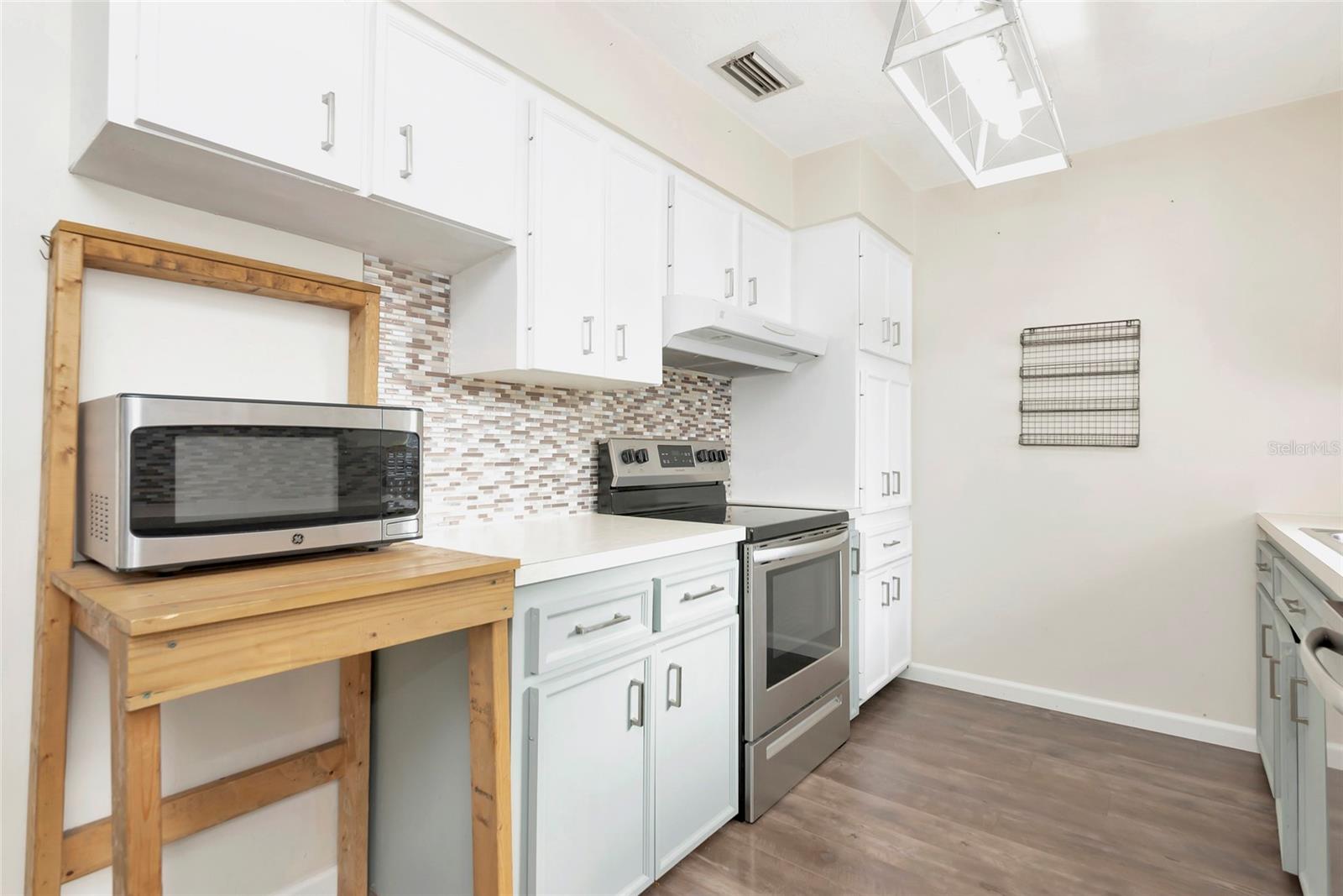 DUDE RANCH ACRES - Residential