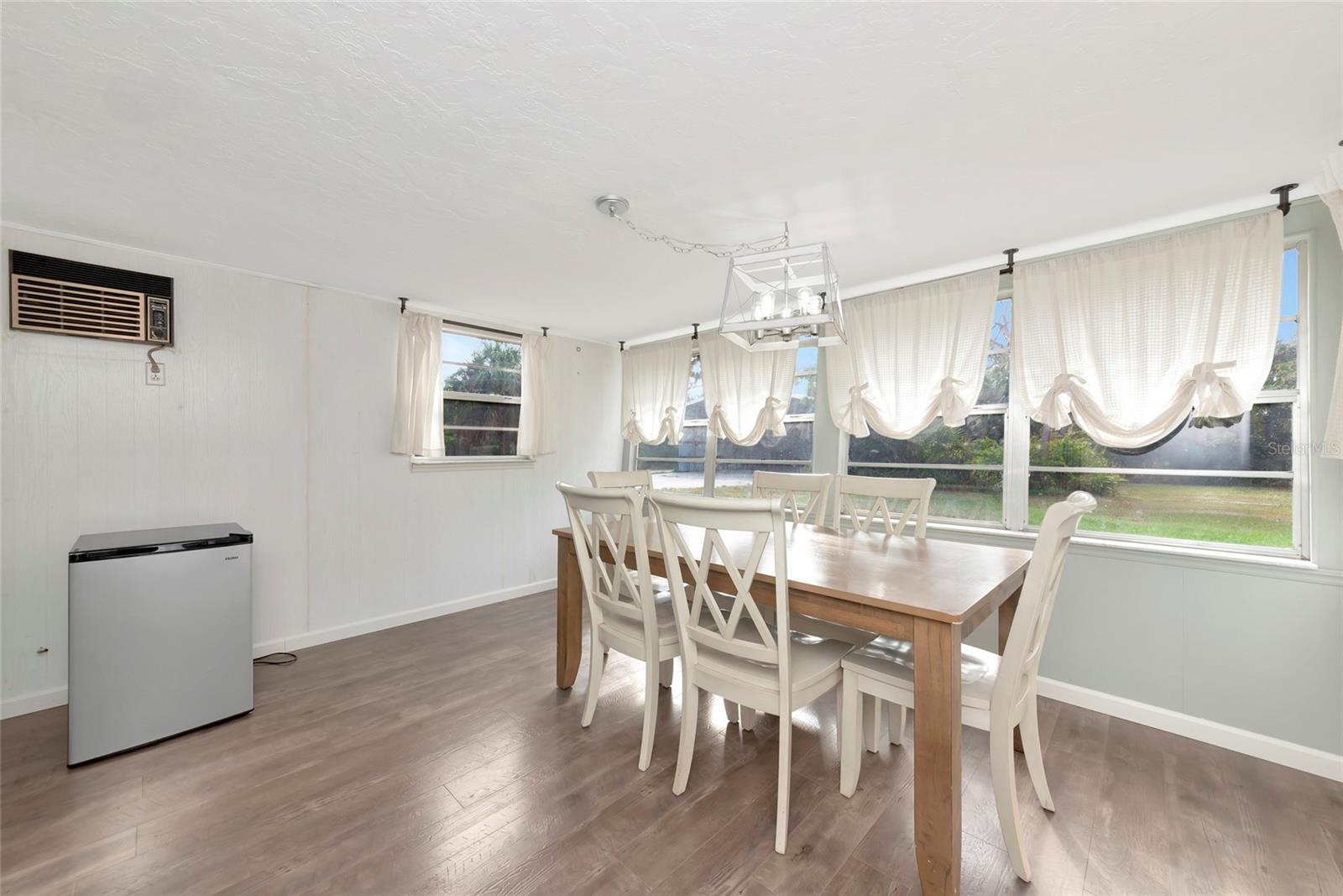 DUDE RANCH ACRES - Residential