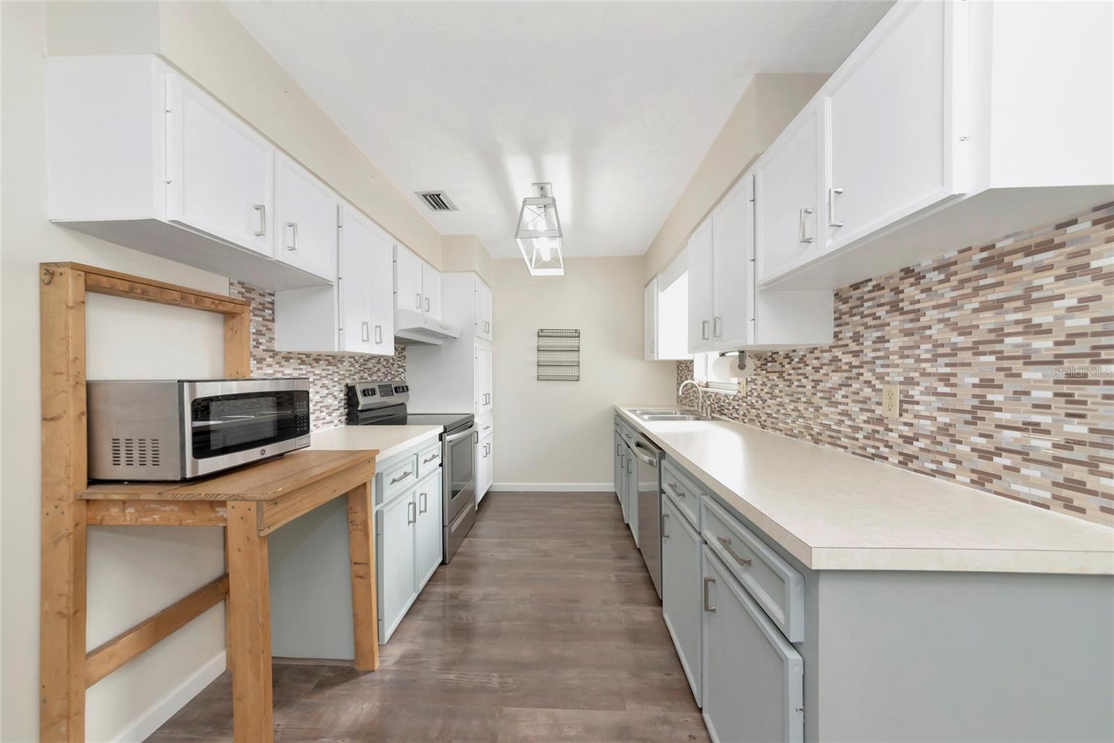 DUDE RANCH ACRES - Residential