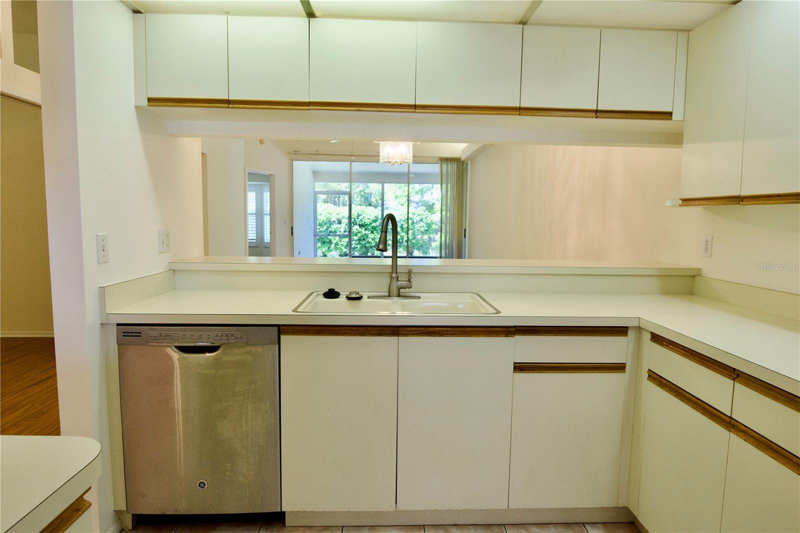 CASA DEL SOL SEC VI - Residential