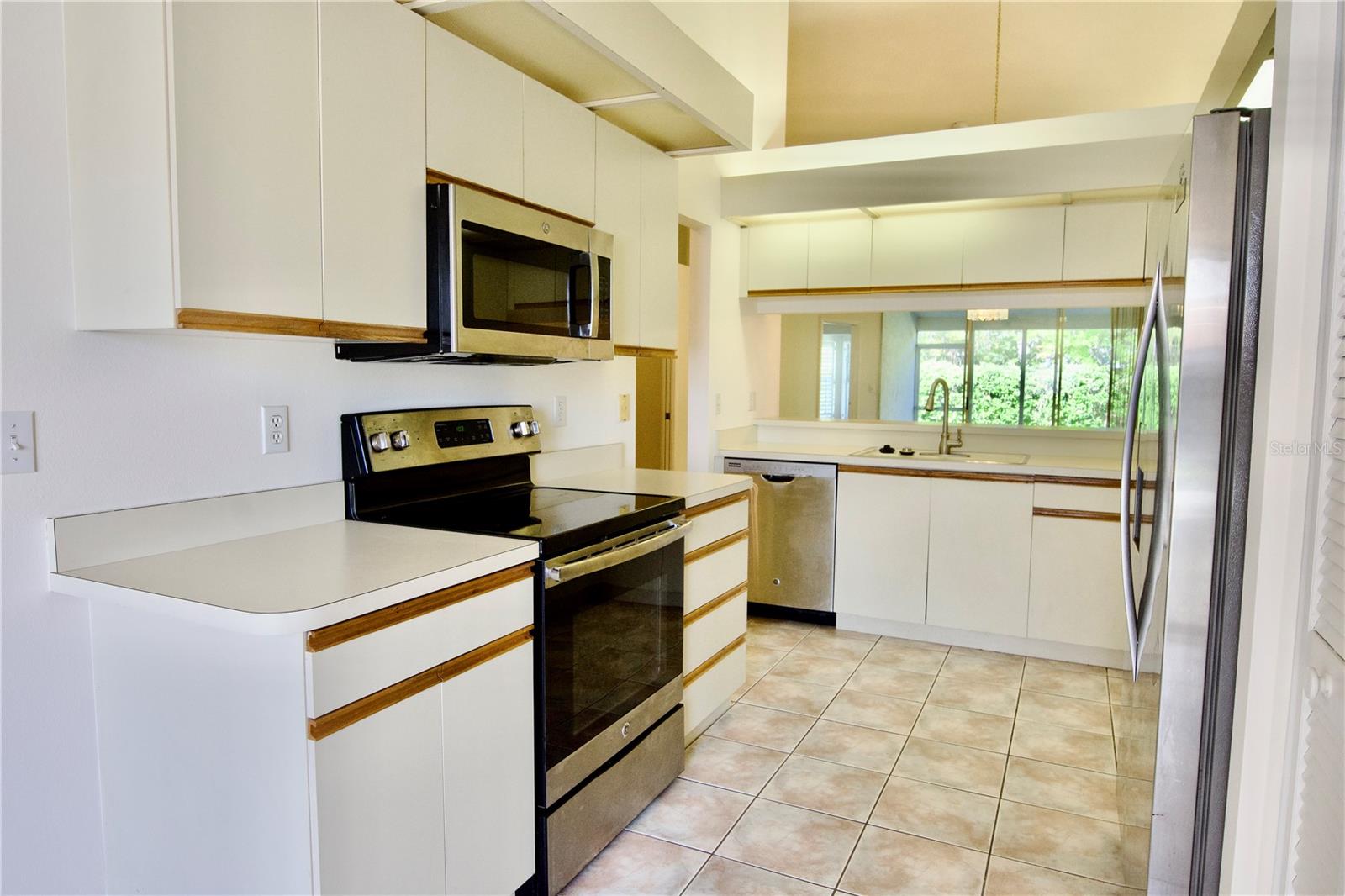 CASA DEL SOL SEC VI - Residential