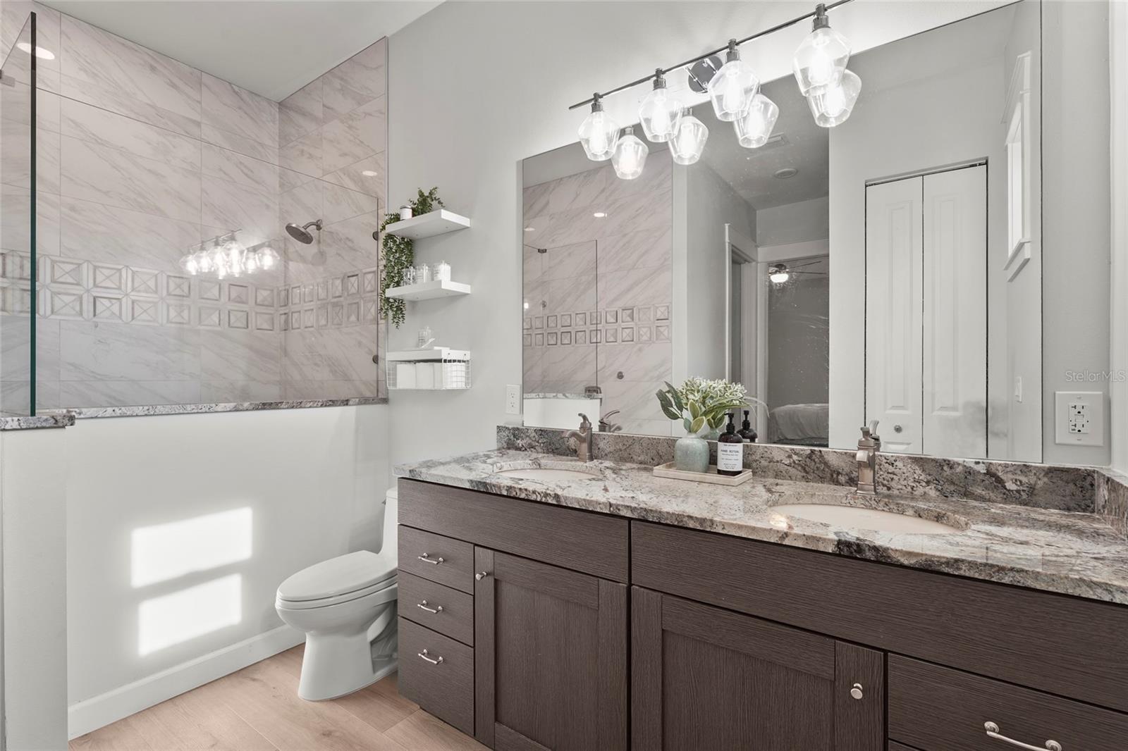 MANGROVE POINT - Residential
