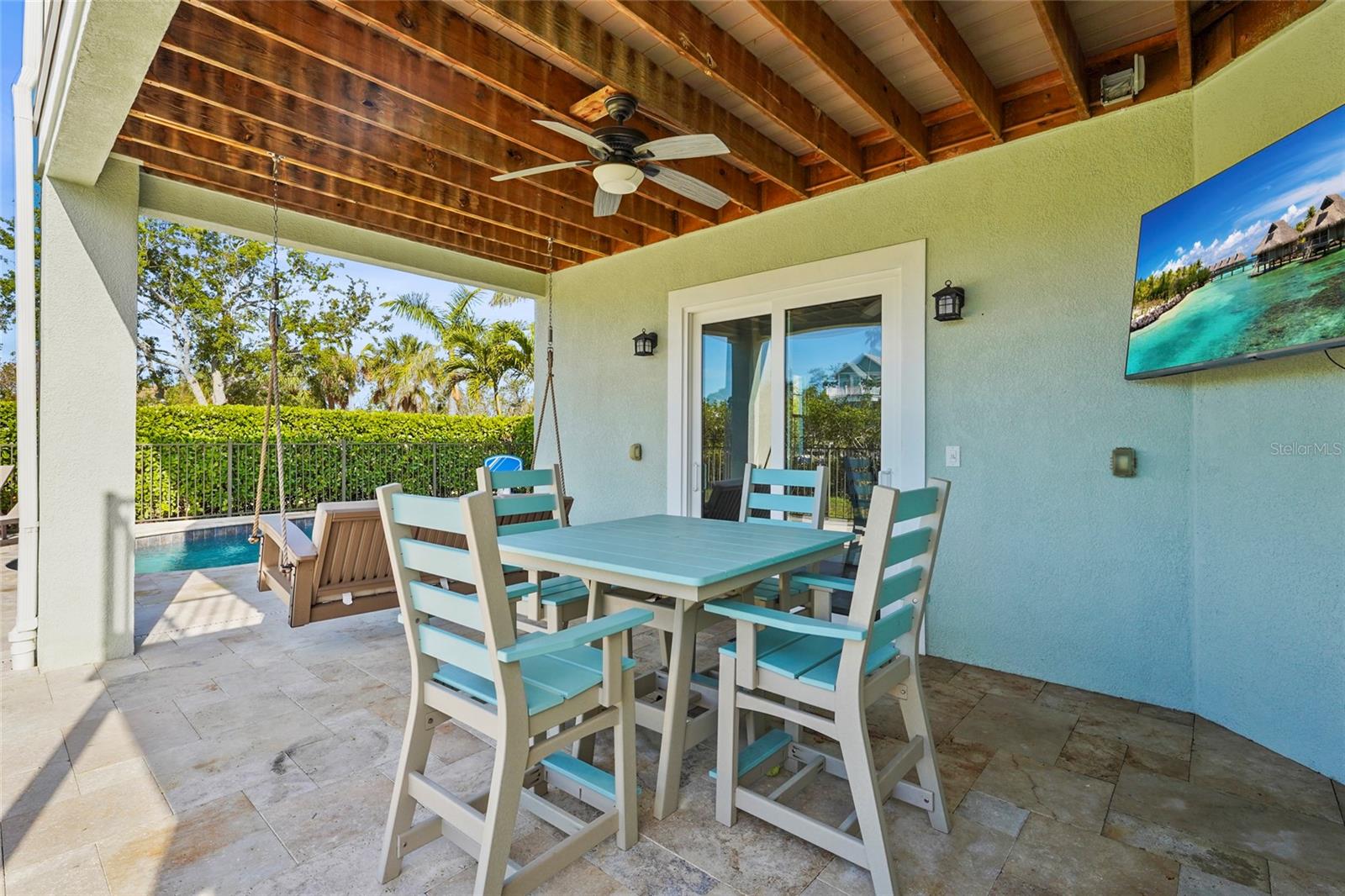 MANGROVE POINT - Residential