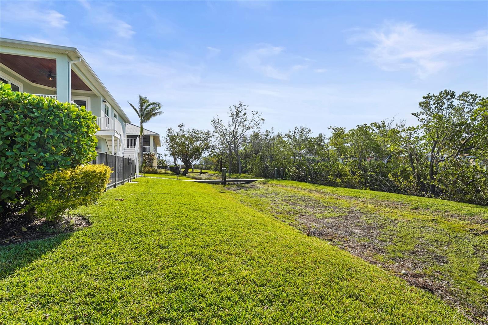 MANGROVE POINT - Residential