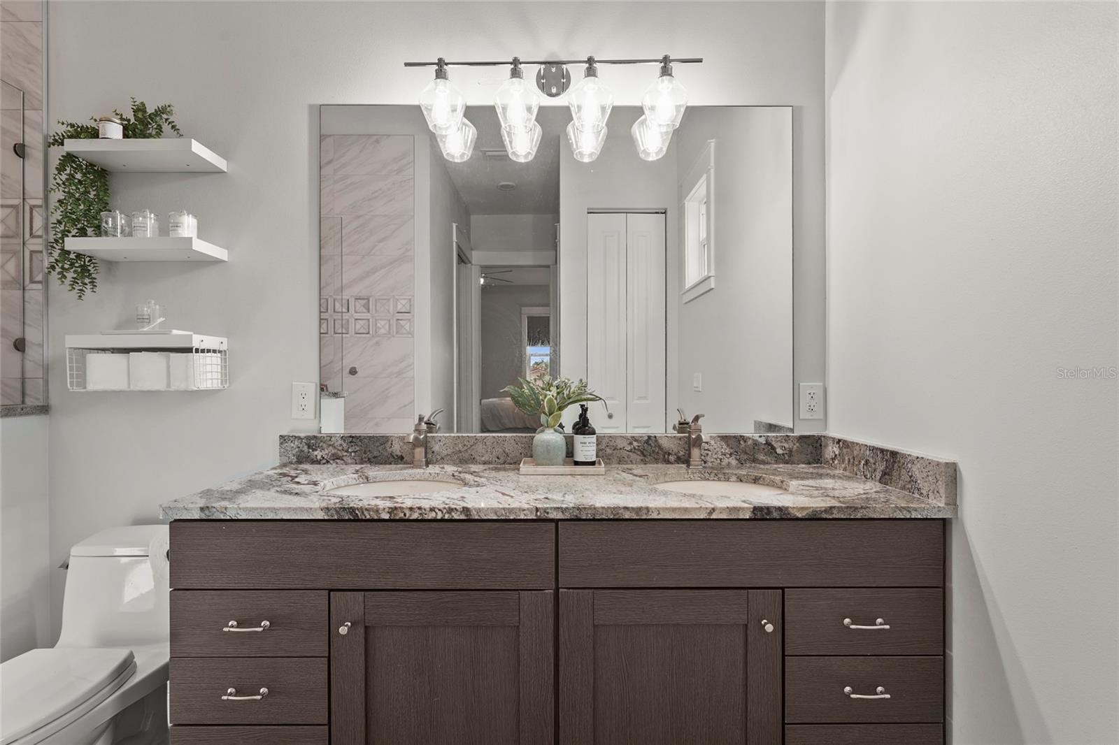 MANGROVE POINT - Residential