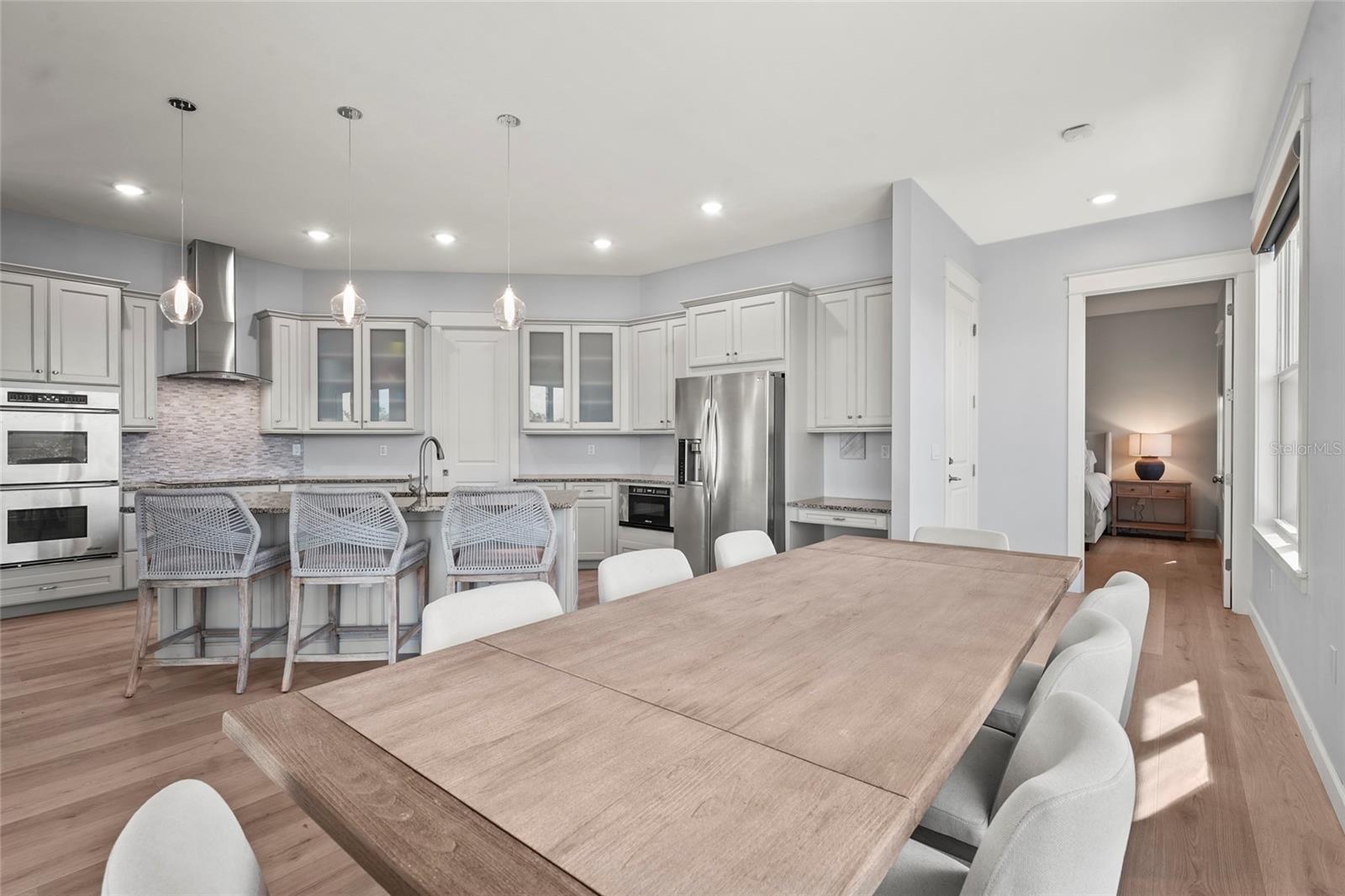 MANGROVE POINT - Residential