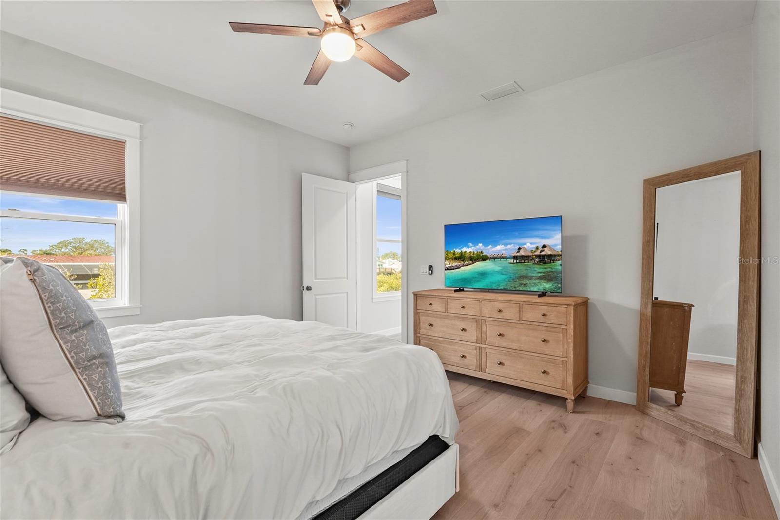 MANGROVE POINT - Residential