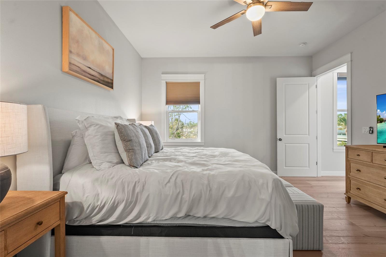MANGROVE POINT - Residential
