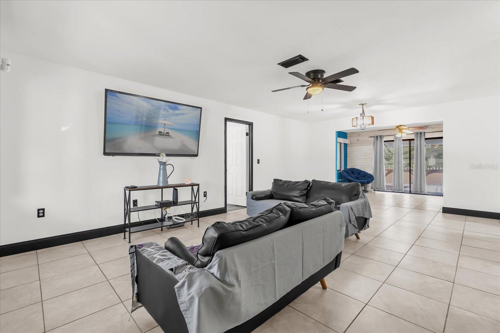 409 MARION OAKS DRIVE