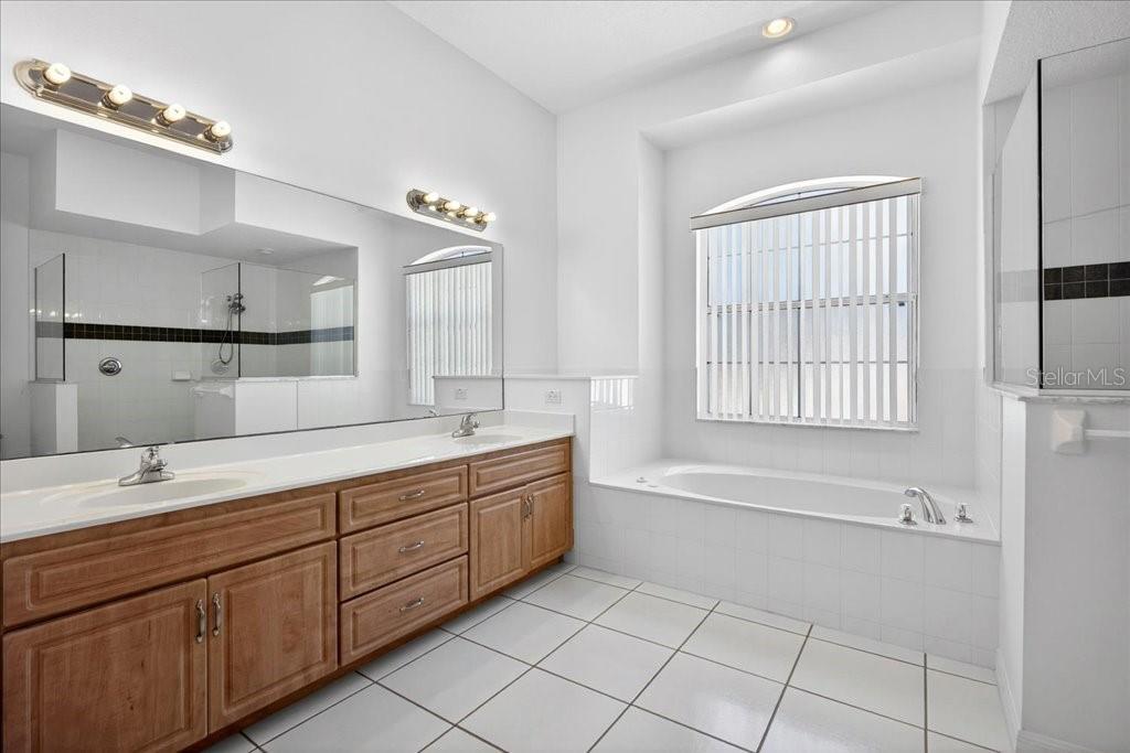 DEERWOOD REP BLK 20 PINE LAKES GOLF COURSE - Residential