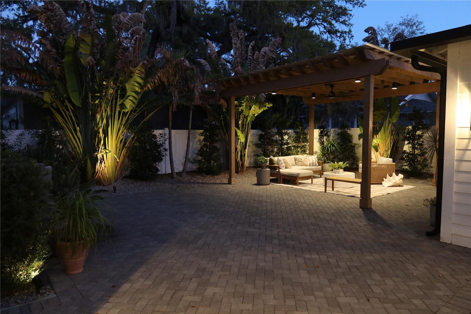 CHELSEA - Residential