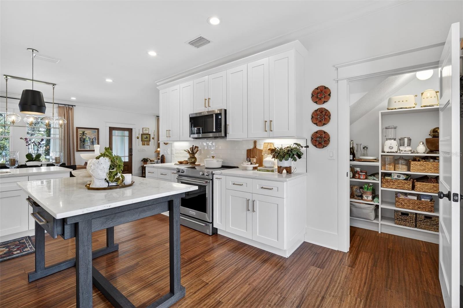 CHELSEA - Residential