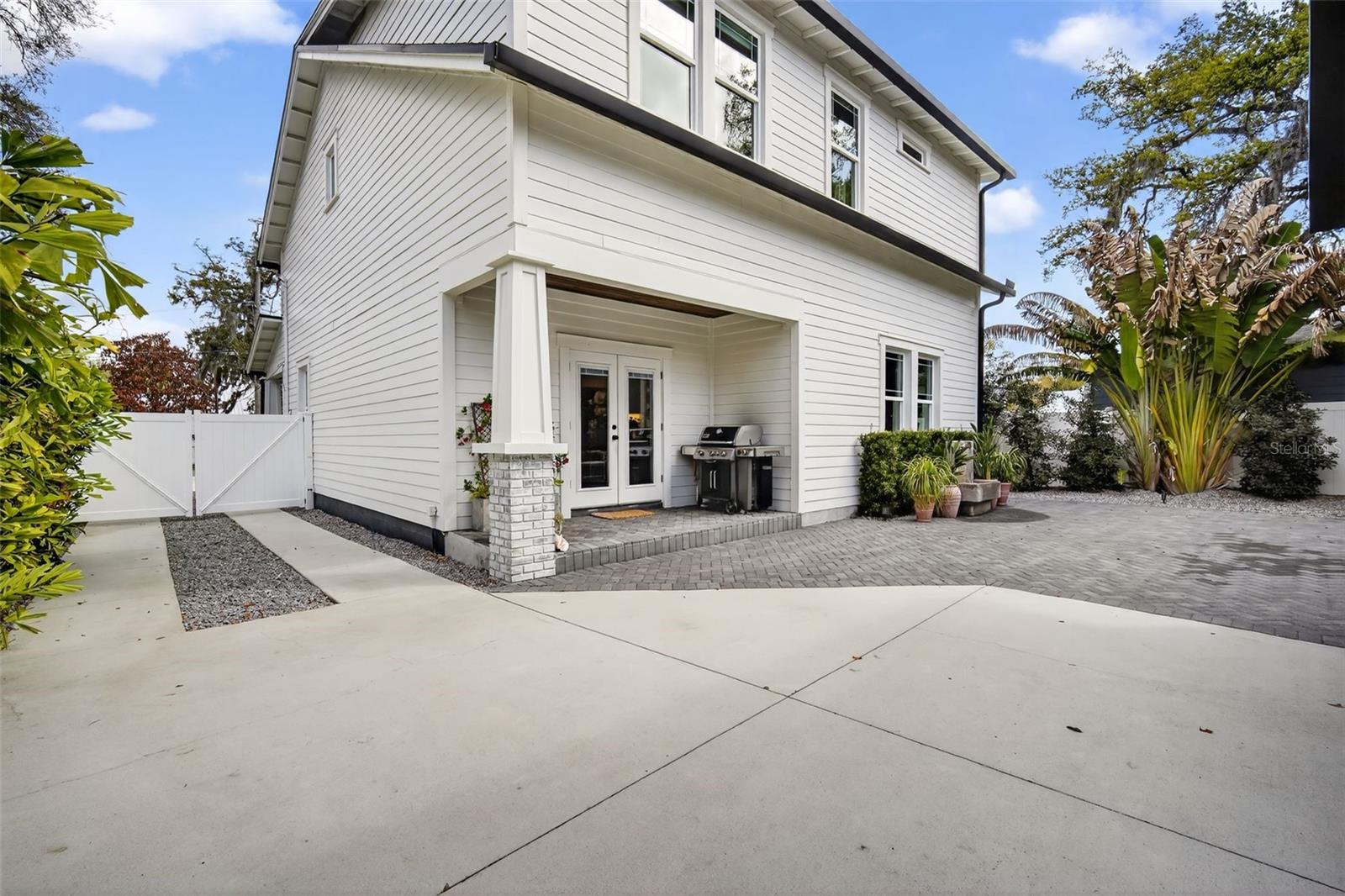 CHELSEA - Residential