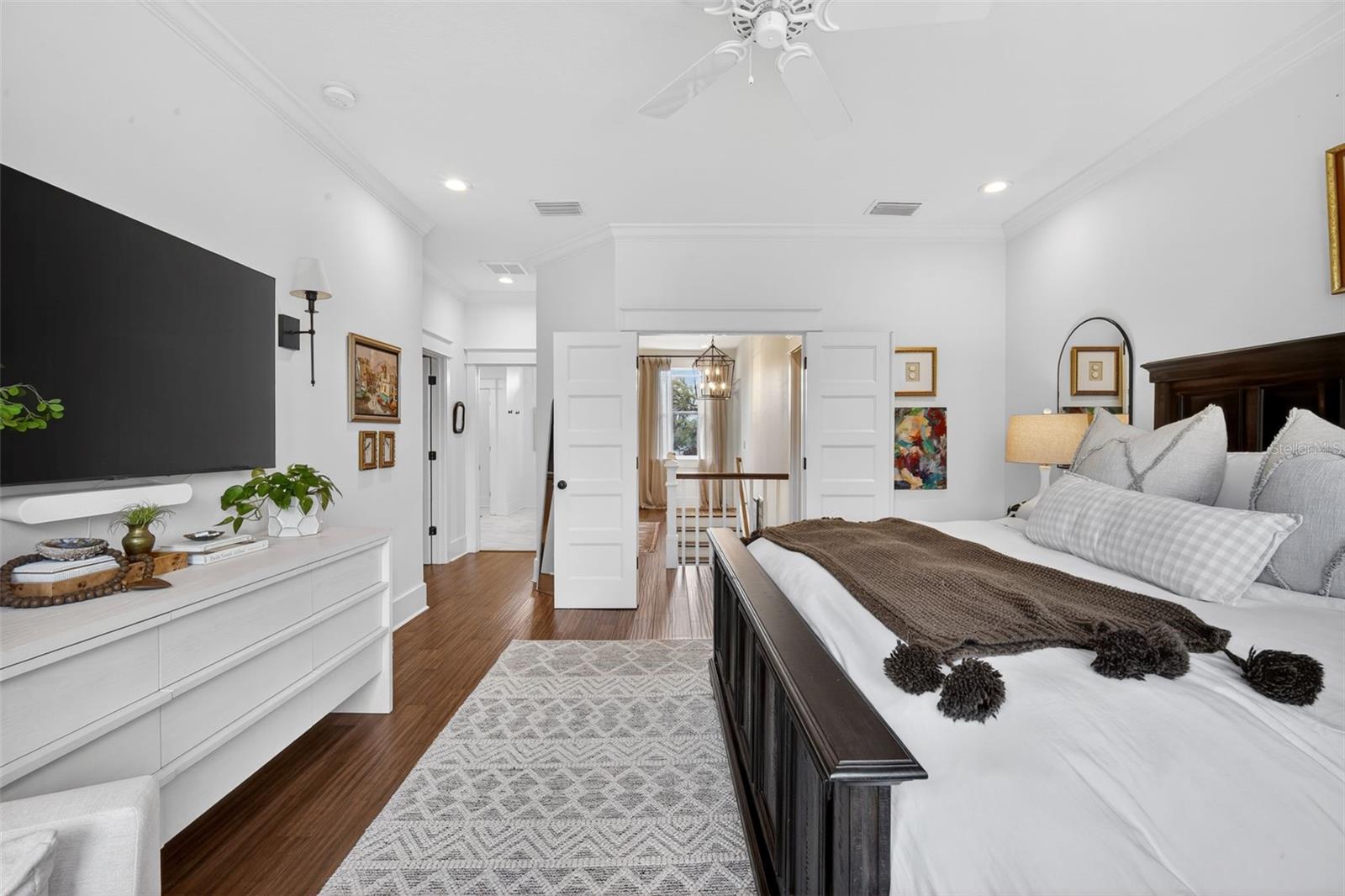 CHELSEA - Residential