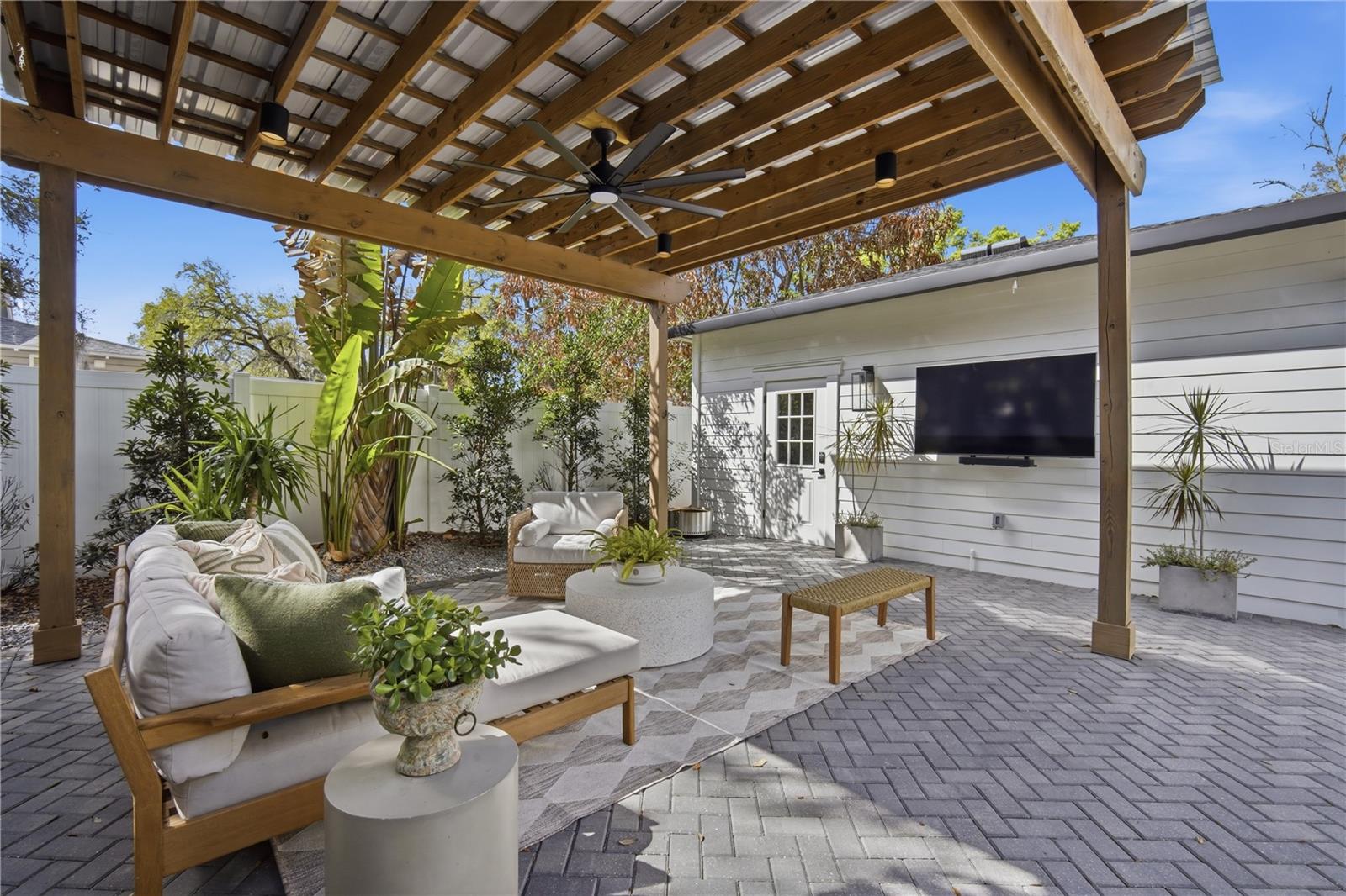 CHELSEA - Residential