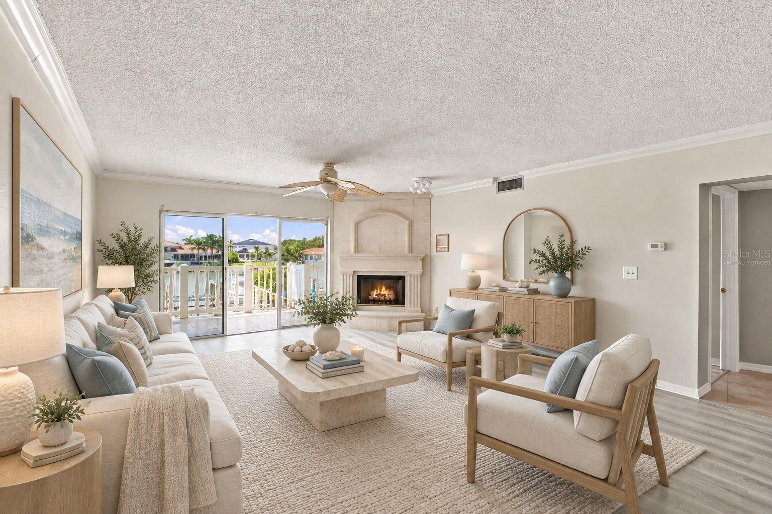 544 PINELLAS BAYWAY S F8