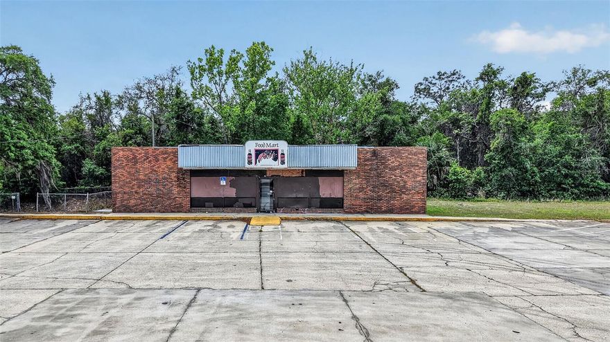Highly visible, 1+/- acre corner lot with approximately 274 feet of road frontage on South St, minutes from The Villages. The property offers excellent accessibility from traffic traveling both directions on South St. According to the FDOT website, this section of South St sees an annual average daily traffic count of 18,500 trips. The 2,501+/- SF building on the property has plenty of paved parking. The lot size offers potential for future construction of an additional building. This property is located Just down the street from the new Ring Power facility, Leesburg schools and several churches. I75 and the FL Turnpike are easily accessible from this location.