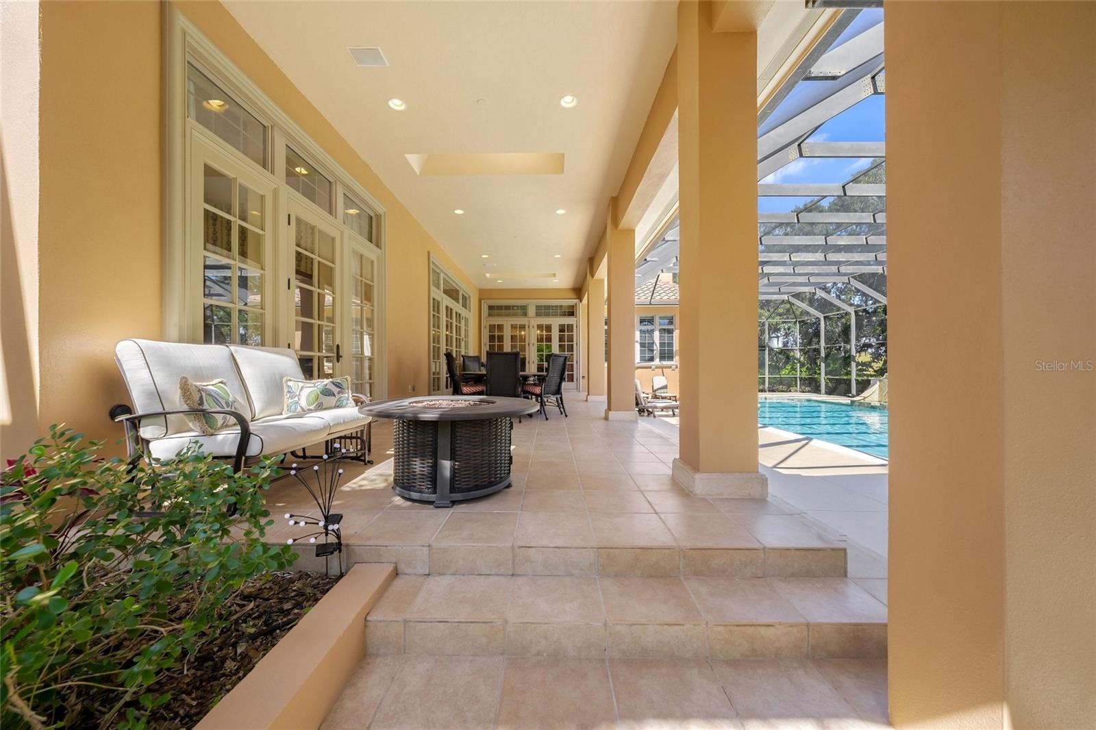 LAUREL OAK ESTATES - Residential