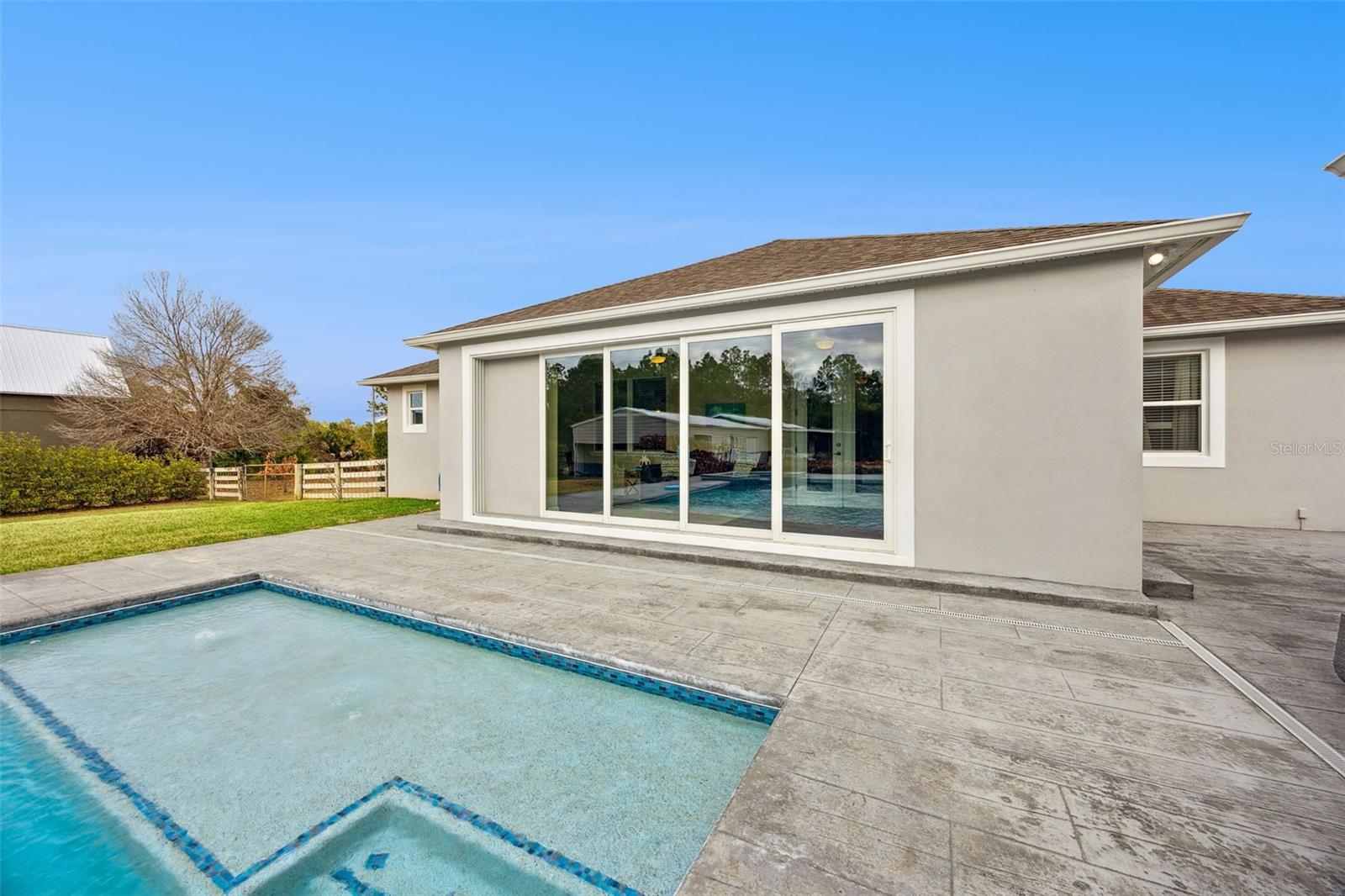 BAY LAKE RANCH UNIT 1 - Residential