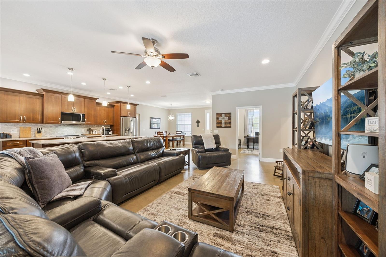 BAY LAKE RANCH UNIT 1 - Residential