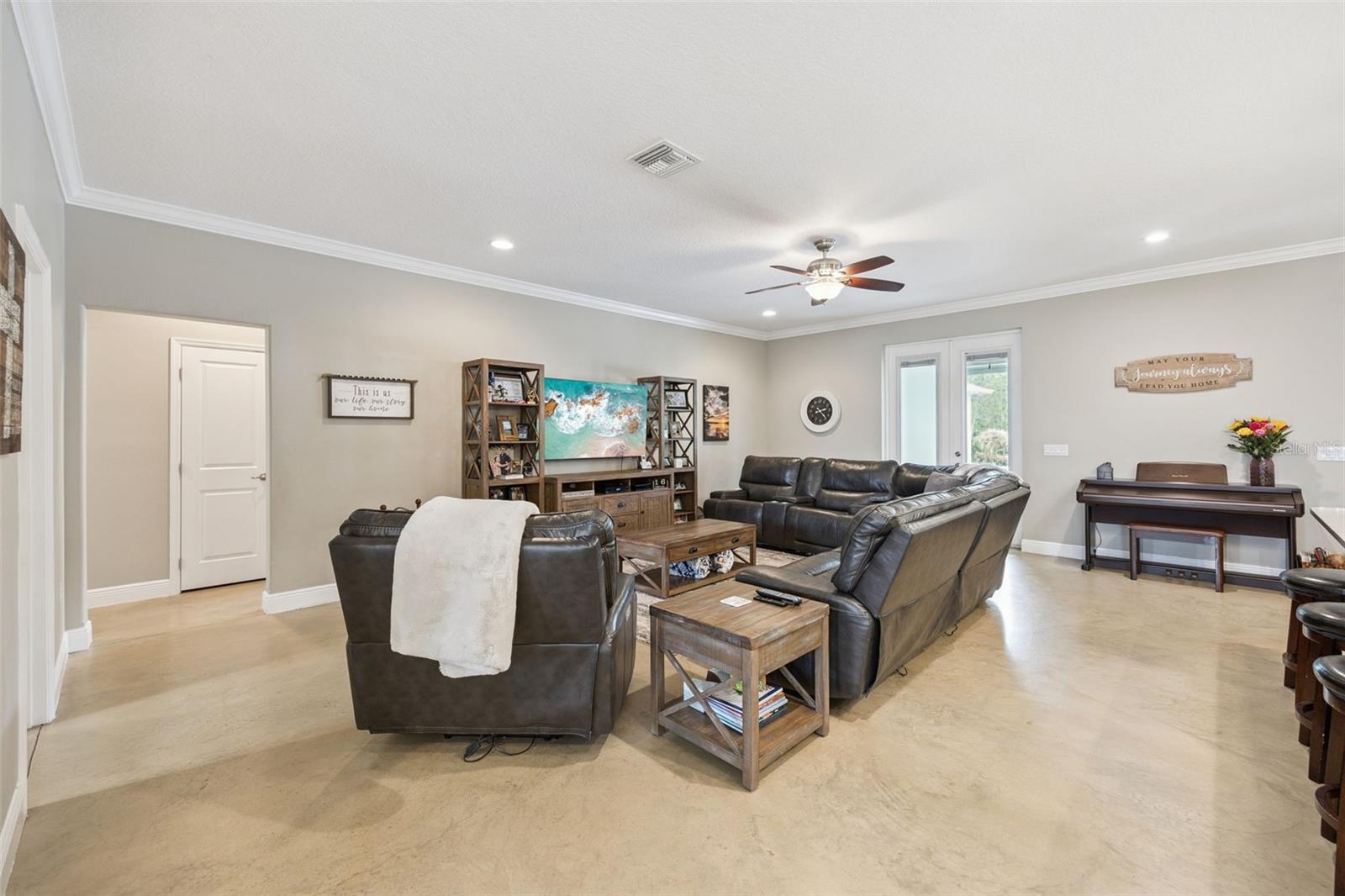 BAY LAKE RANCH UNIT 1 - Residential