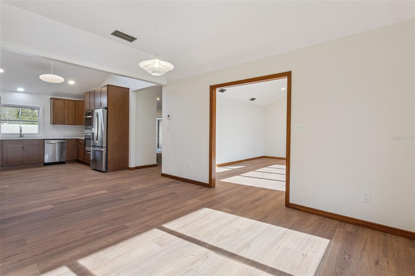 KNOLLWOOD - Residential