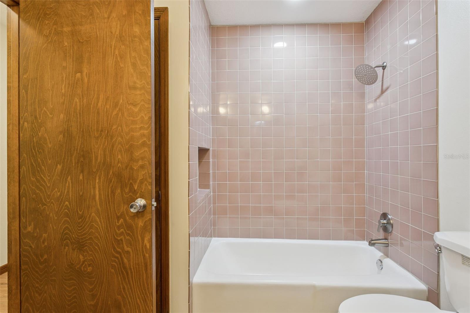 KNOLLWOOD - Residential