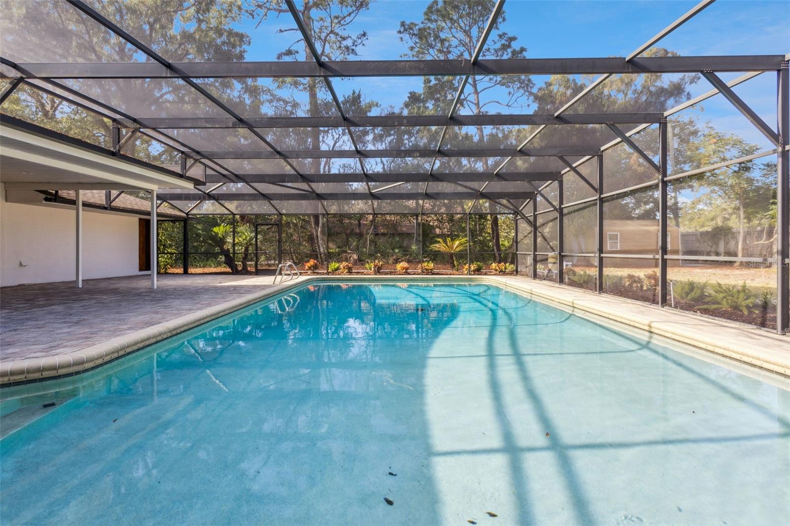 KNOLLWOOD - Residential