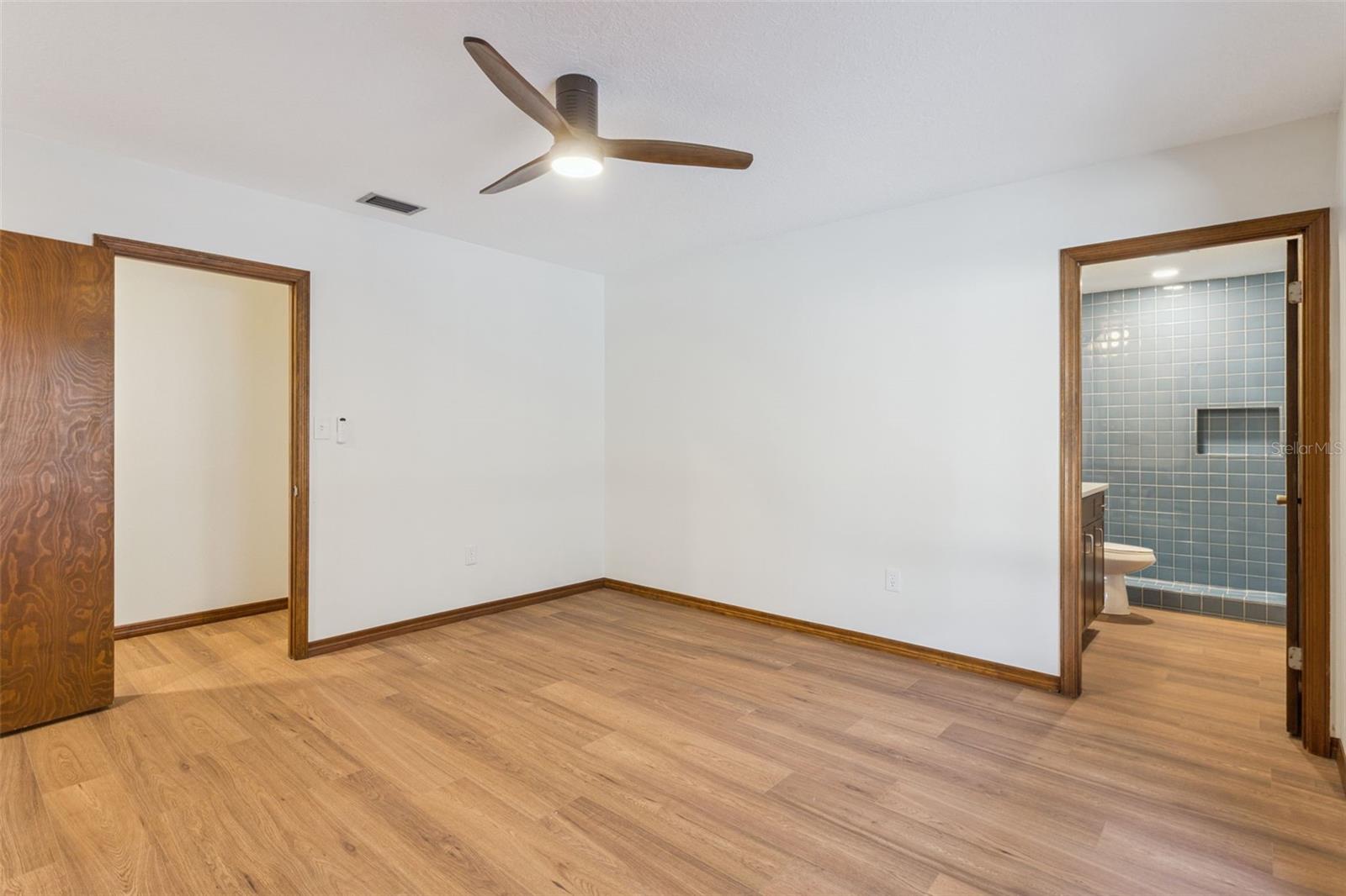 KNOLLWOOD - Residential