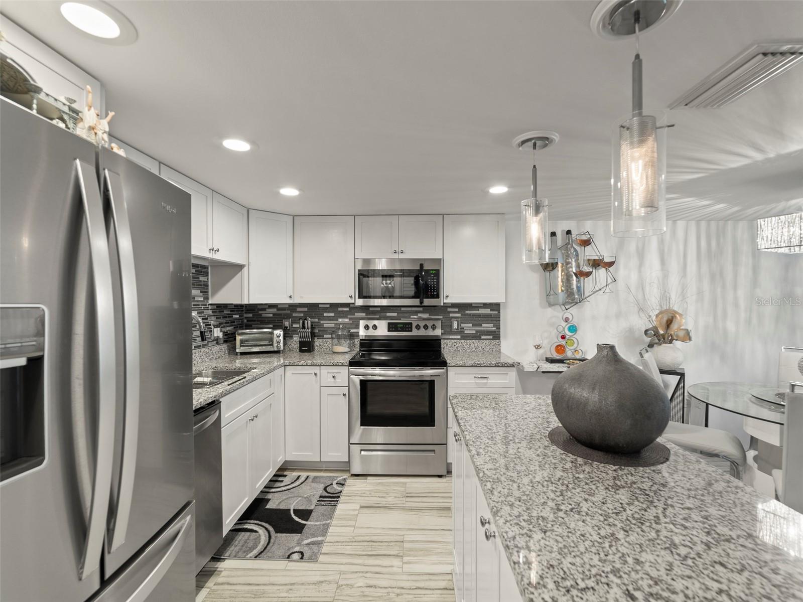 BAY ISLAND GROUP 14 - Residential