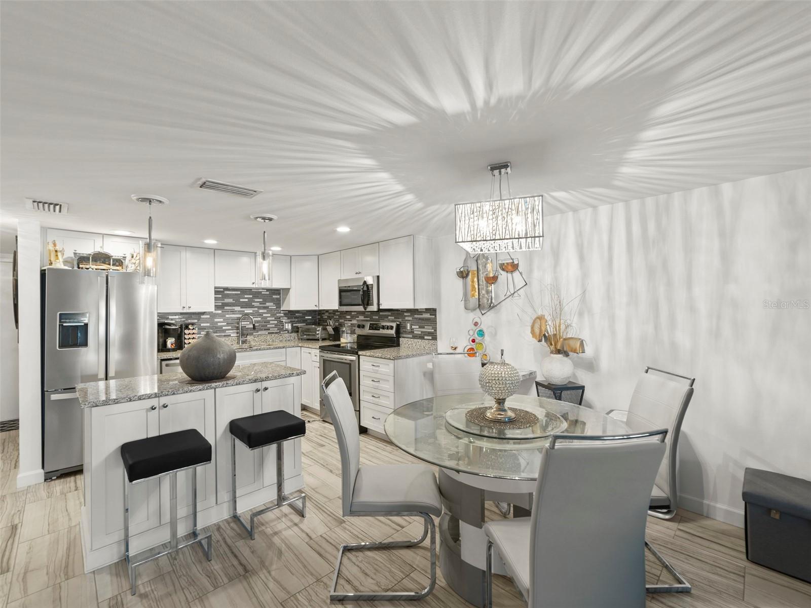 BAY ISLAND GROUP 14 - Residential