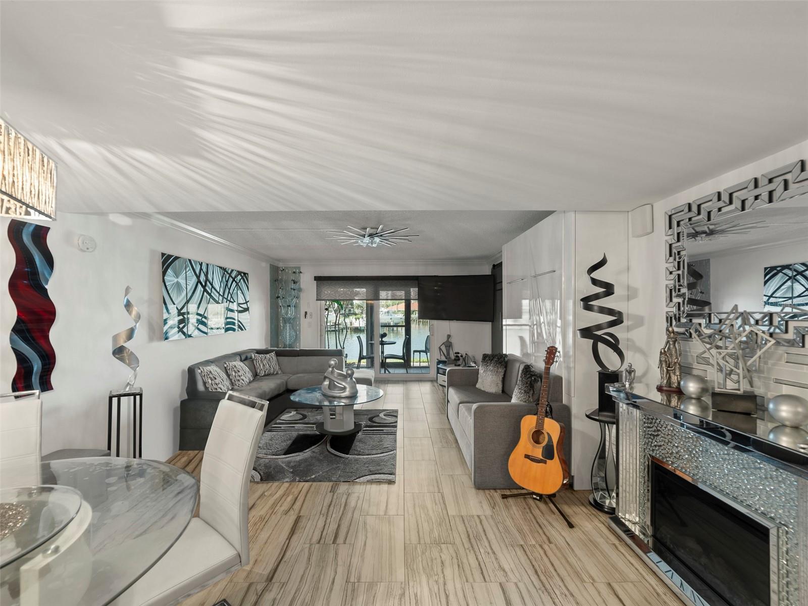 BAY ISLAND GROUP 14 - Residential