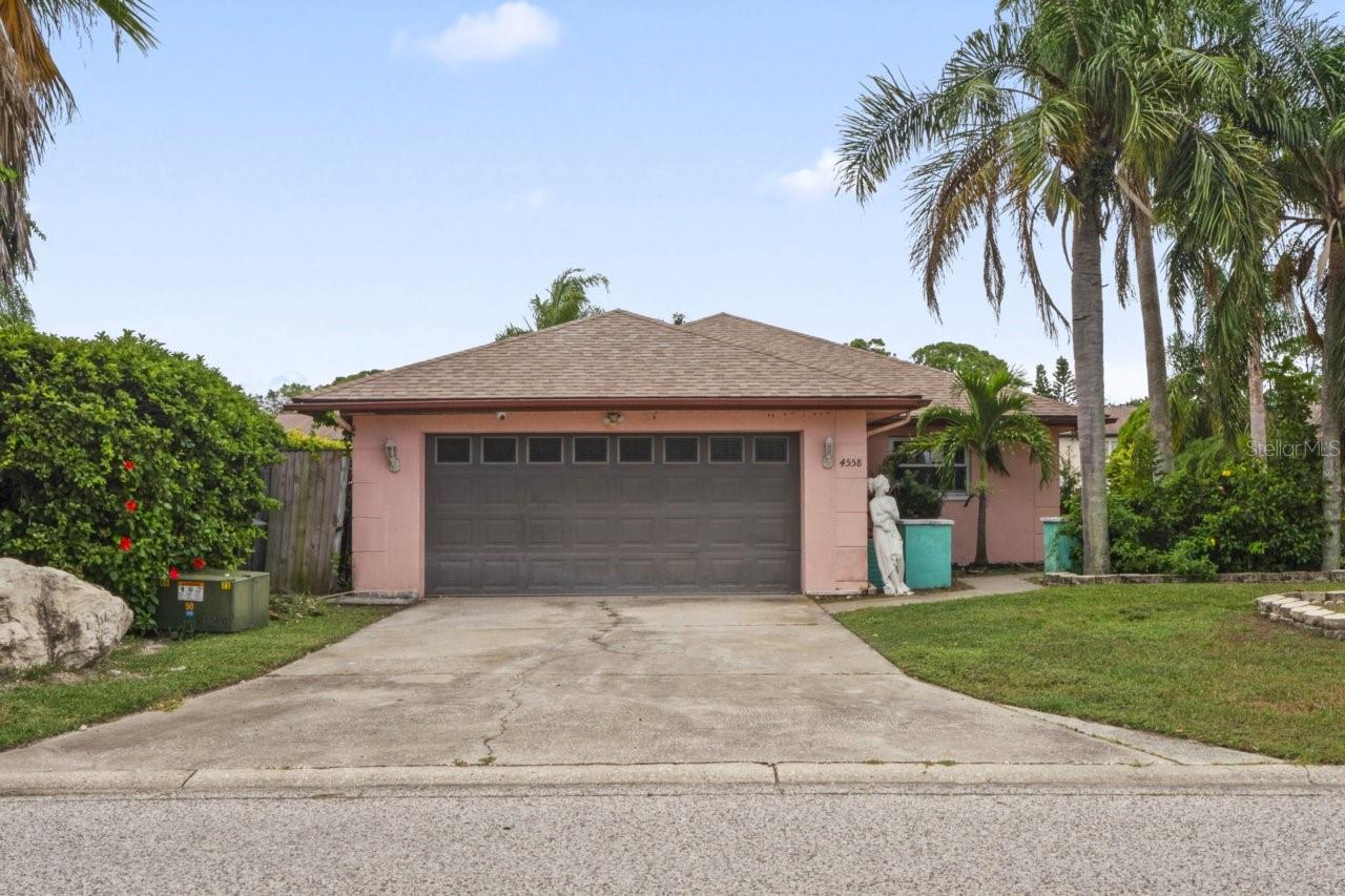 GULF HARBORS WOODLANDS - Residential