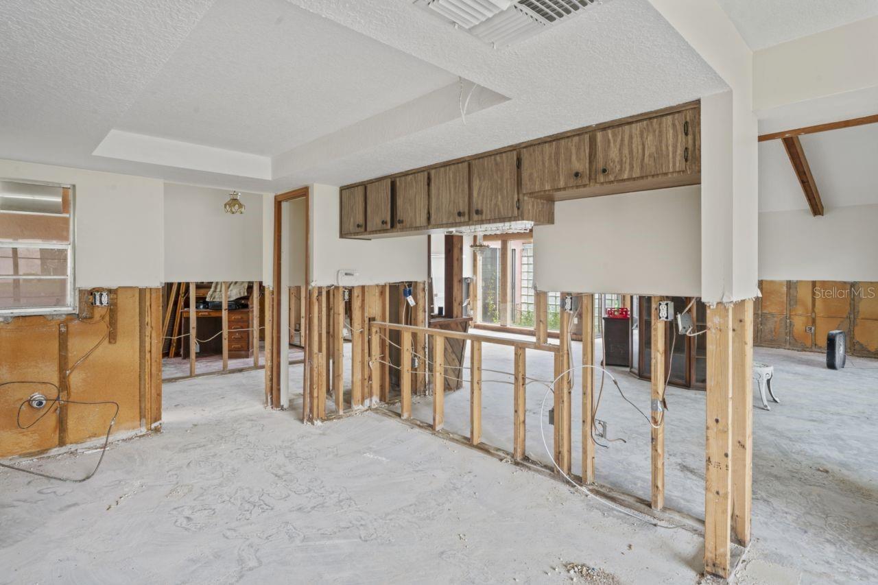GULF HARBORS WOODLANDS - Residential
