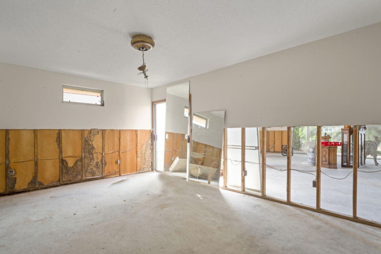GULF HARBORS WOODLANDS - Residential