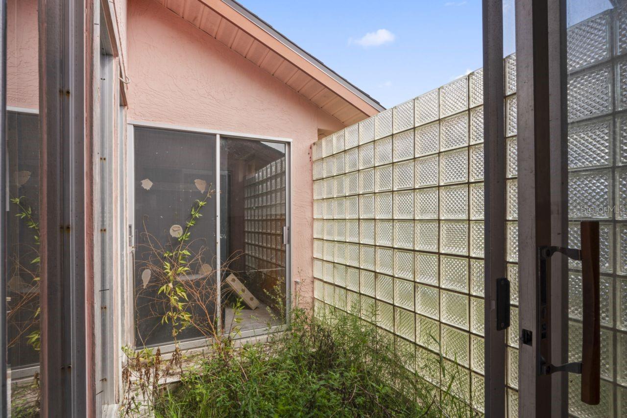 GULF HARBORS WOODLANDS - Residential