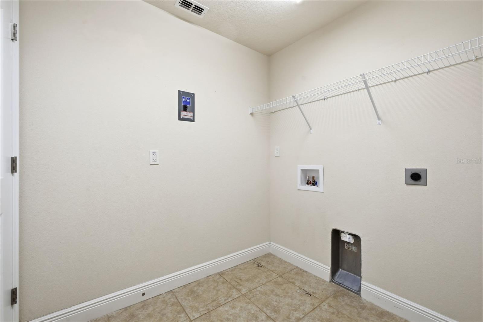 TAVARES CHELSEA OAKS SOUTH - Residential