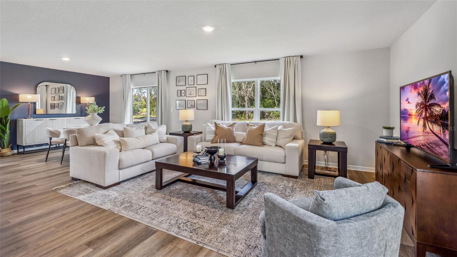 OAKFIELD LAKES - Residential