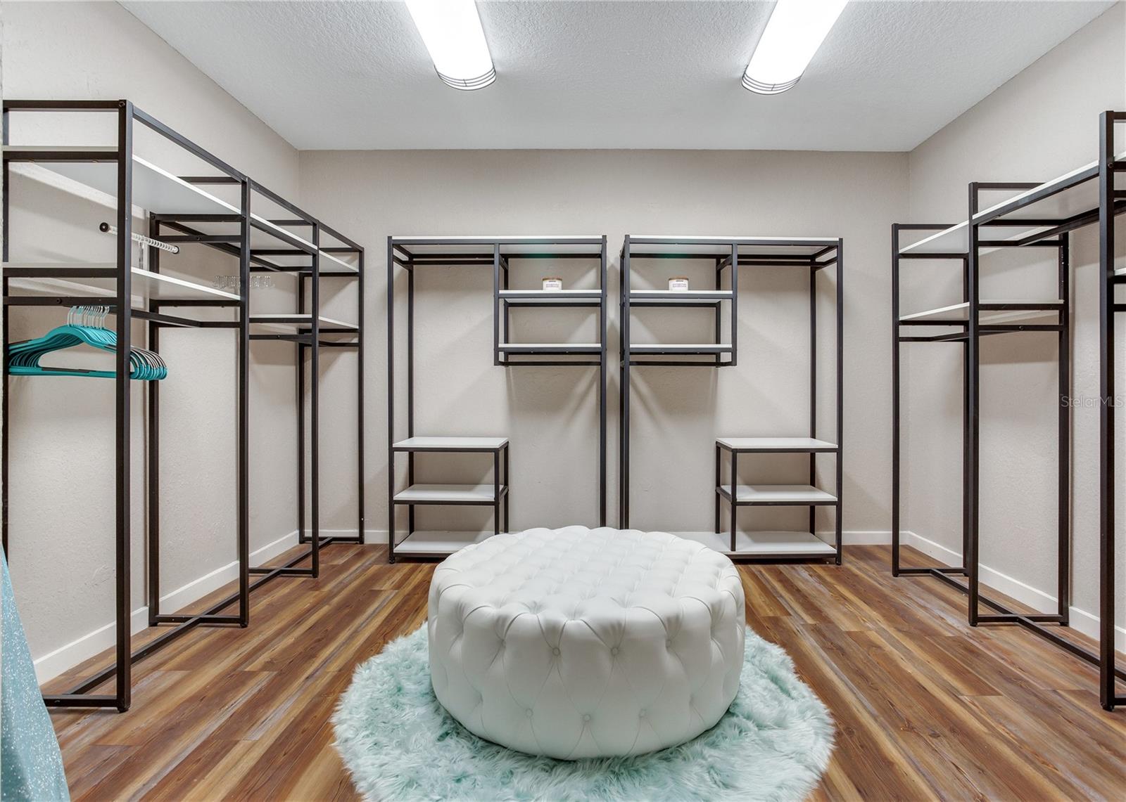 ROSETREE OAKS UNIT II - Residential