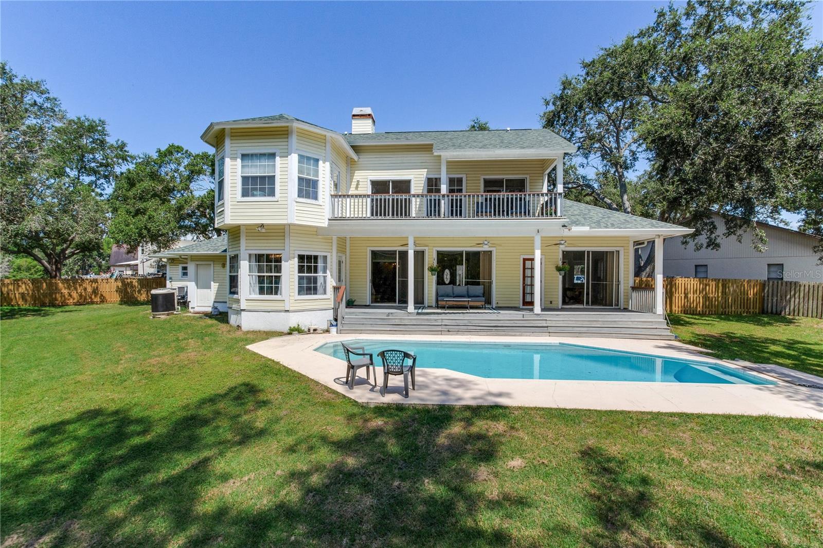 ROSETREE OAKS UNIT II - Residential