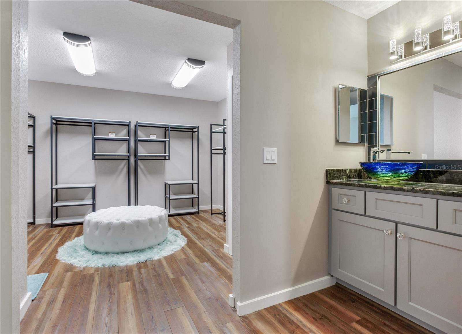 ROSETREE OAKS UNIT II - Residential