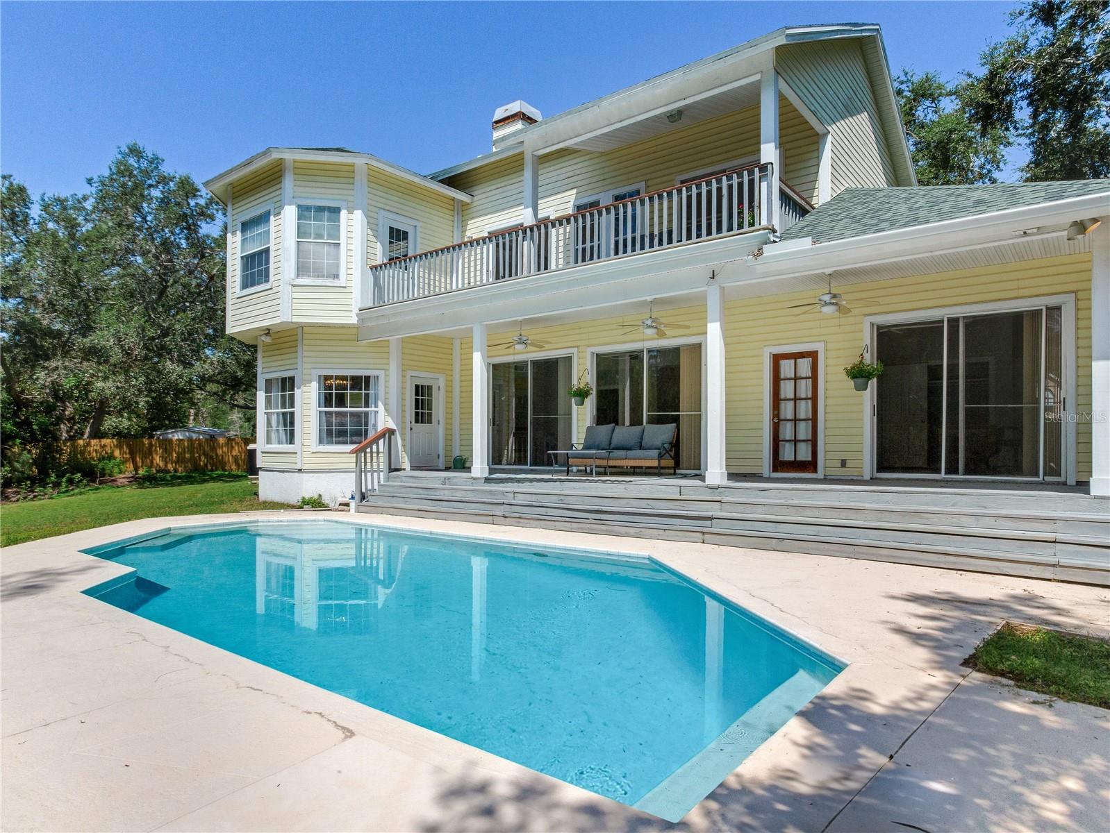 ROSETREE OAKS UNIT II - Residential