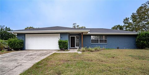 A home in WINTER HAVEN